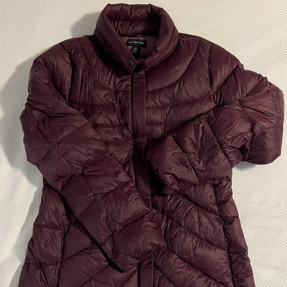 NWT Lands End maroon lightweight down jacket, size M (10-12)